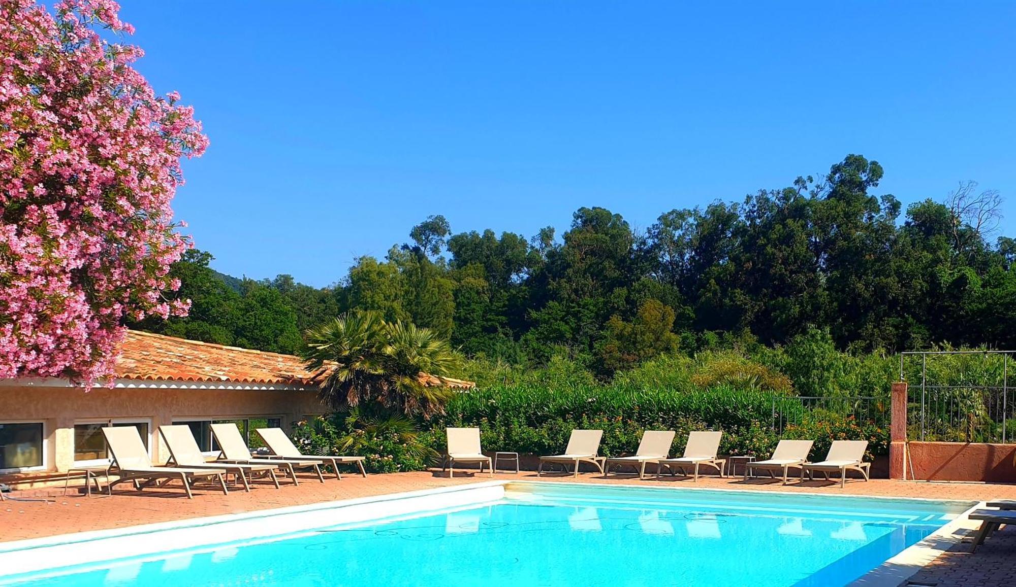 Hotel Olmuccio Sainte-Lucie de Porto-Vecchio Bagian luar foto
